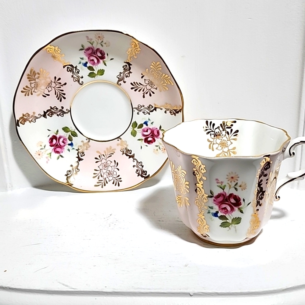 Royal Grafton England china tea cup & saucer,  1940's gold Glided pink